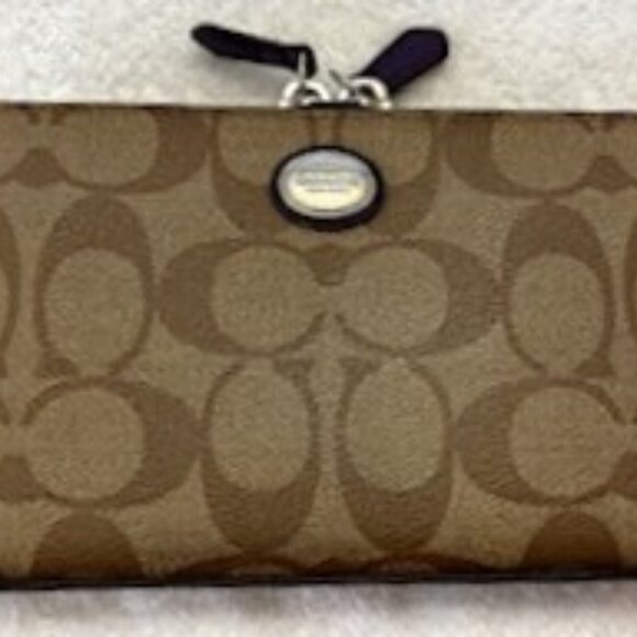 Coach Peyton Signature "C" Canvas Long Wallet with violet interior and trim - Picture 1 of 11